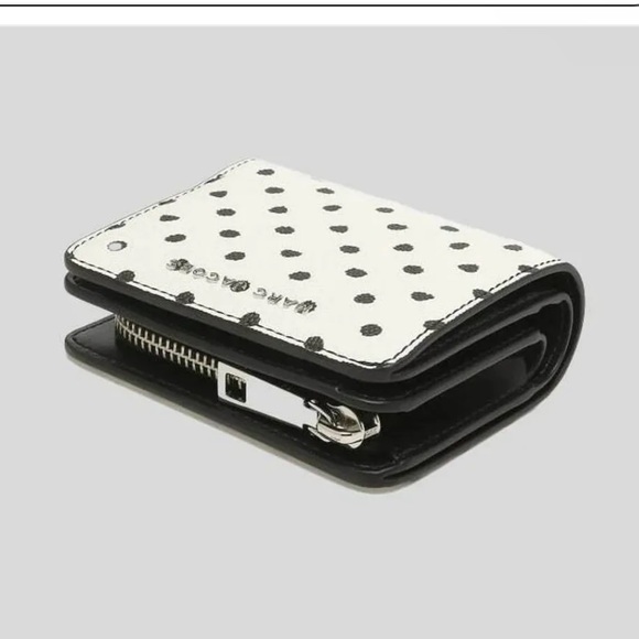 Marc Jacobs Handbags - Marc Jacobs Wallet NWT